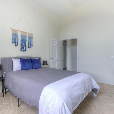 Frontdesk I River Place Apts Rivertown Detroit Quarto foto