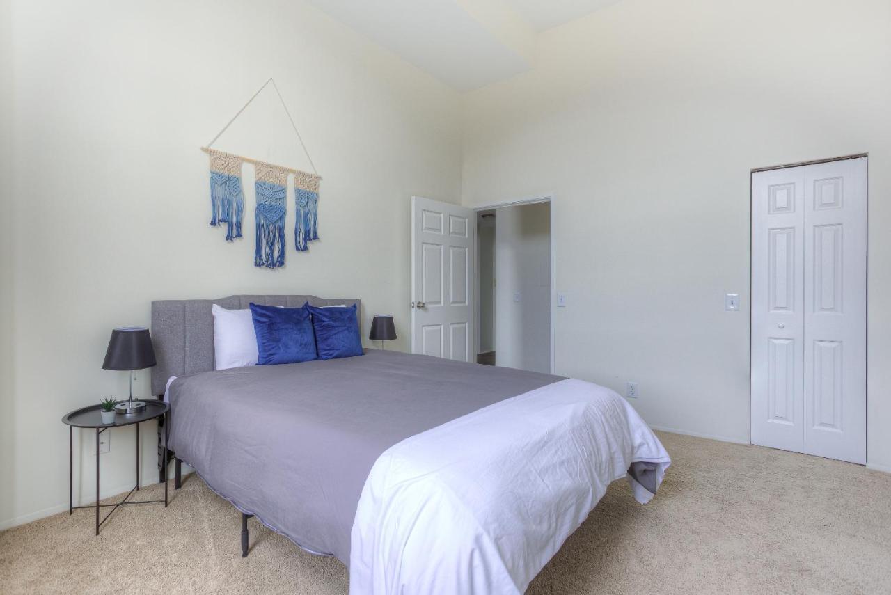 Frontdesk I River Place Apts Rivertown Detroit Quarto foto