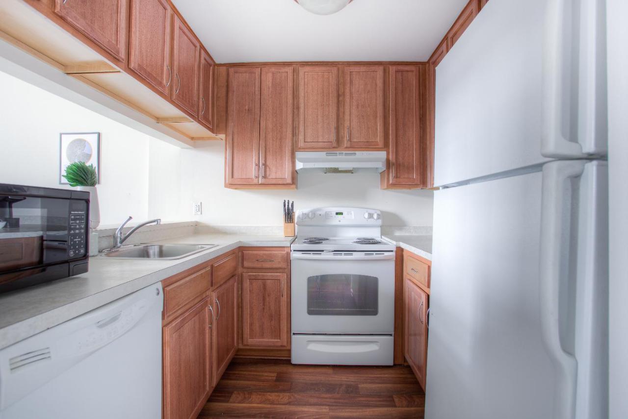 Frontdesk I River Place Apts Rivertown Detroit Quarto foto