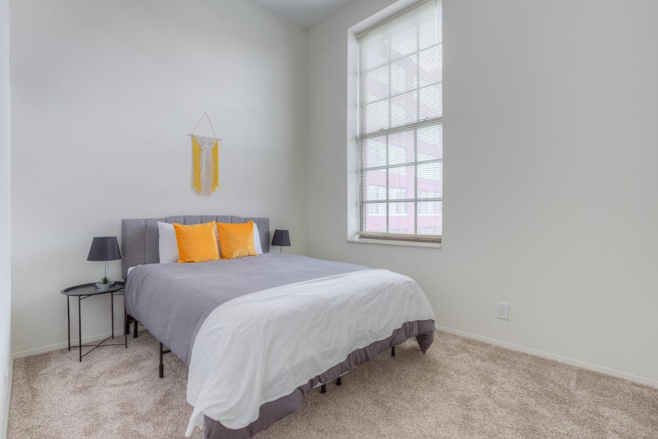 Frontdesk I River Place Apts Rivertown Detroit Quarto foto